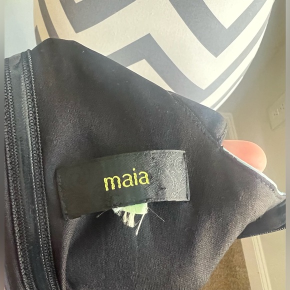 Maia Open Back Dress - Picture 5 of 6